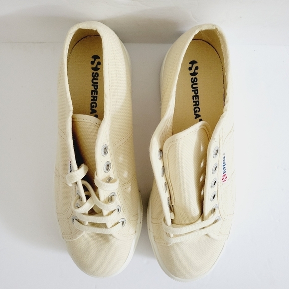 New Superga Cream Canvas Platform Sneakers Size 7,5 - Picture 4 of 7